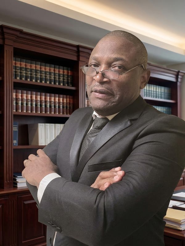 Me Charles Mbakop — Fondateur CM Avocat